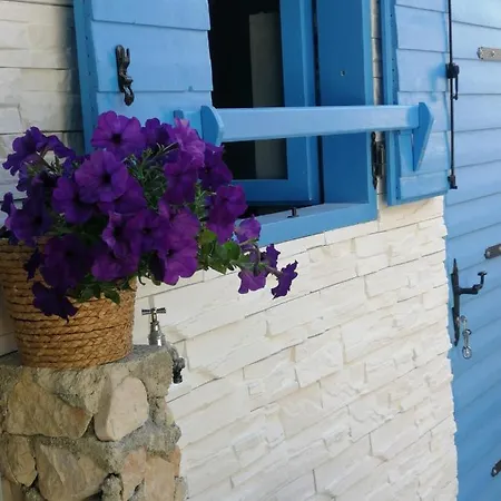 Lanterna Apartman *