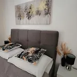 Lanterna شقة