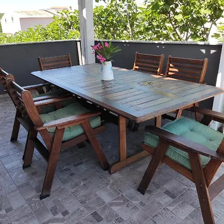 Lanterna Apartament Ražanac