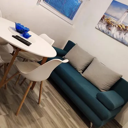 Lanterna شقة Ražanac