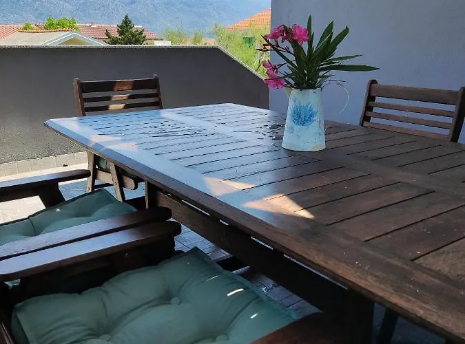 Lanterna Διαμέρισμα *